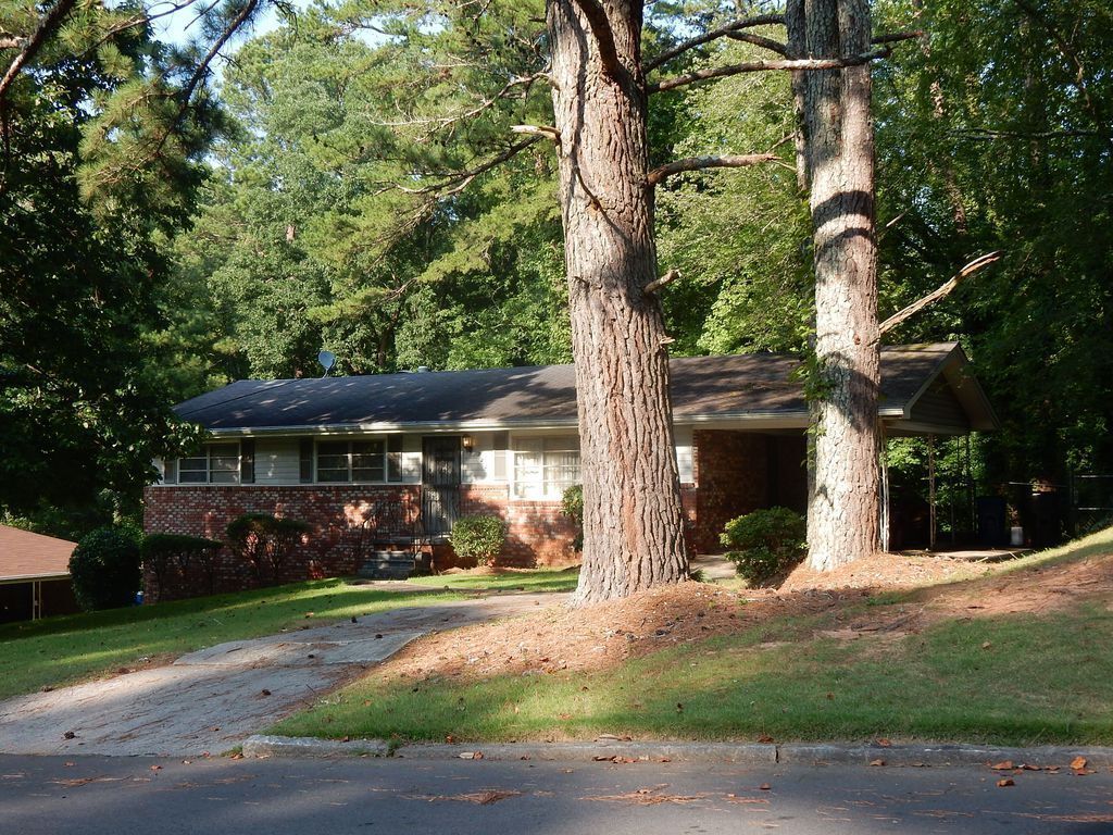Primary Photo - Cozy 2 Bedroom 2 Bathroom Home minutes fro...