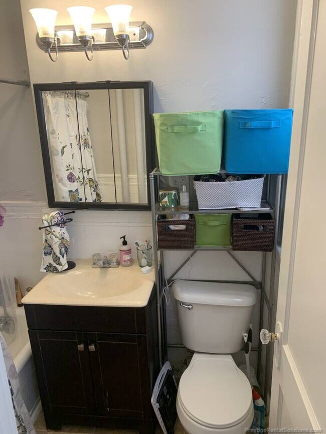 Foto del edificio - 60 Woodstock Ave