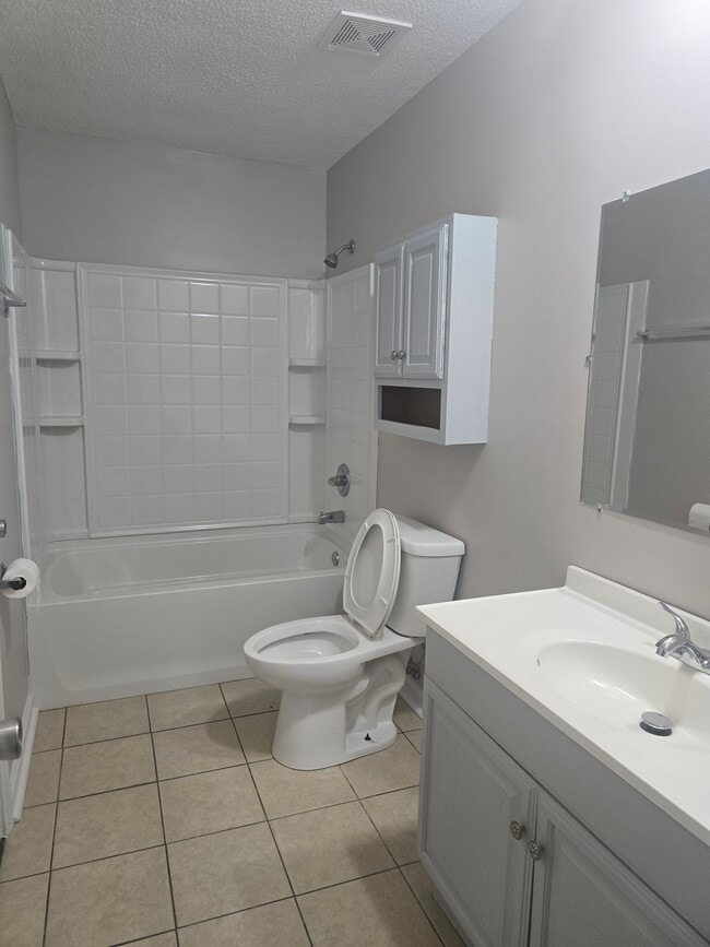 Building Photo - 1744 Waterfield Dr