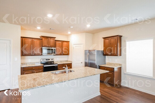 Foto del edificio - 1114 Freedom Pkwy