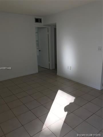Building Photo - 2750 SW 10th Terrace