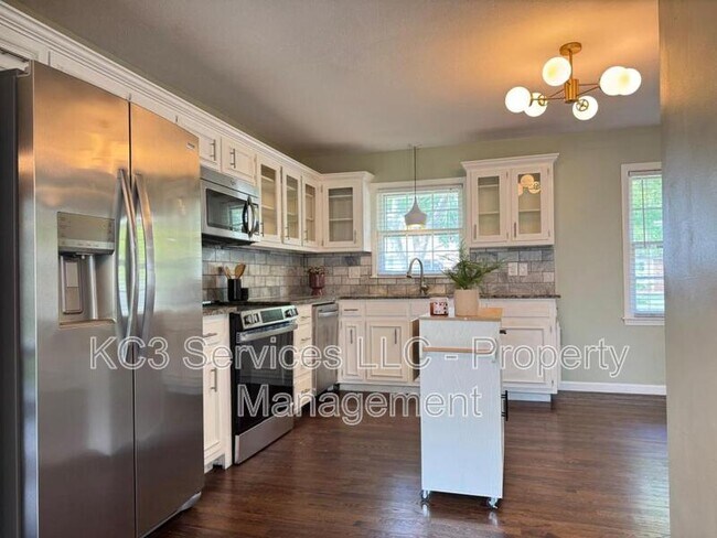 Foto del edificio - 10419 College Ave