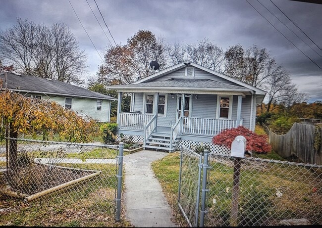 Building Photo - 1216 Kentucky Ave
