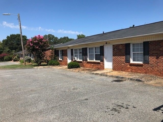Primary Photo - Available Now-Spacious Two Bedroom Townhome