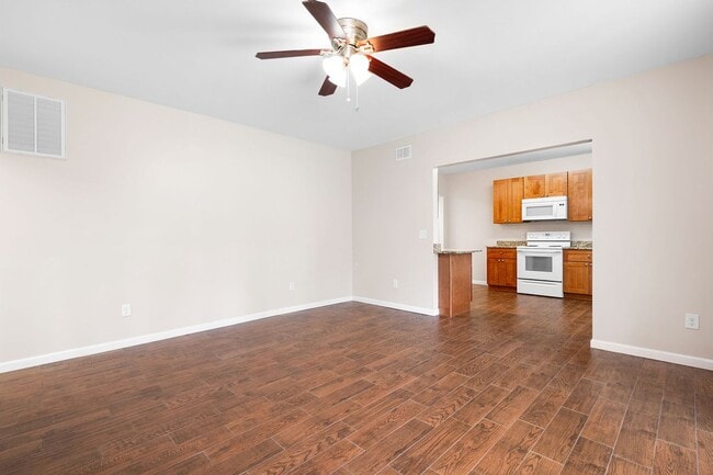 Building Photo - 1083 Soaring Way NE