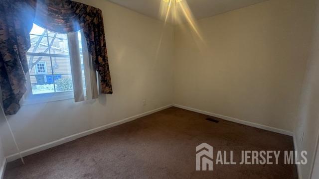 Foto del edificio - 55 Johnson Rd