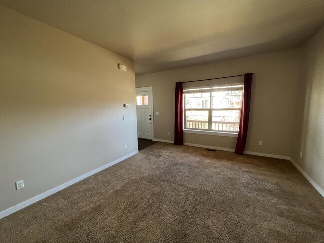 Building Photo - 62761 Hawkview Road