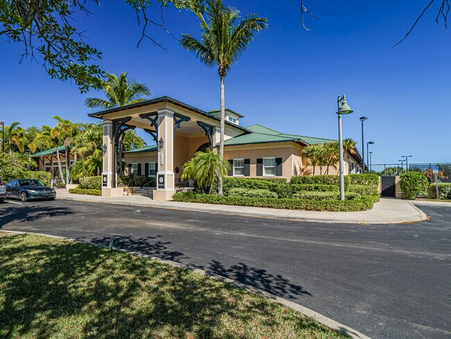 Foto del edificio - 1634 Baseline Ln