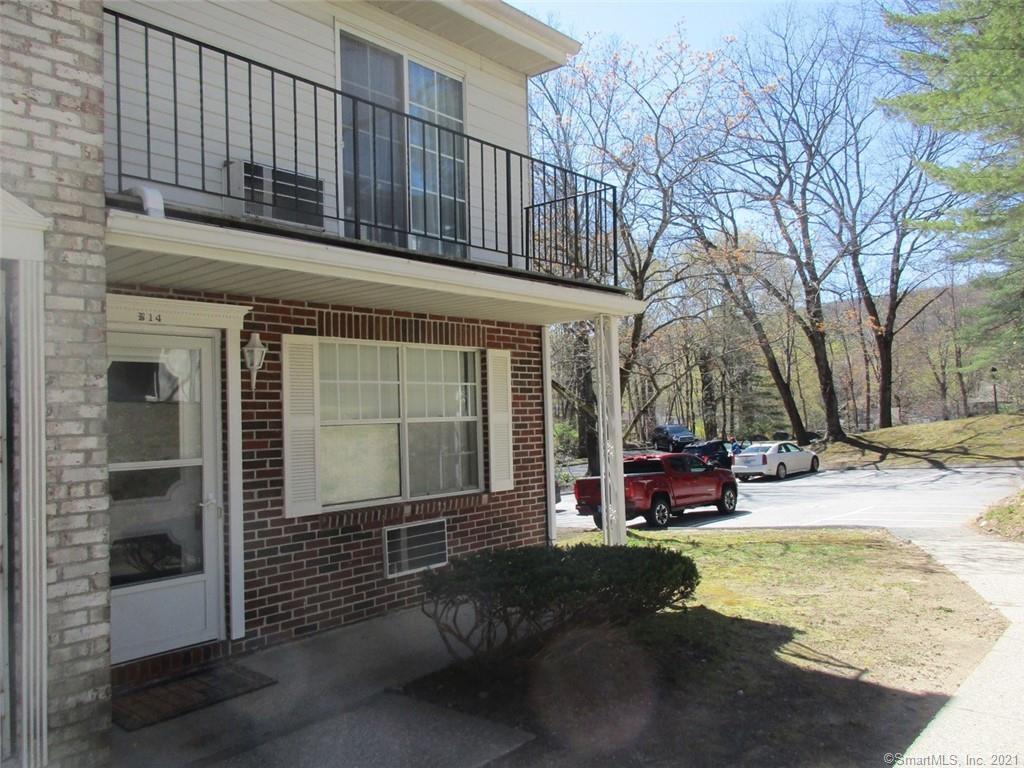 Primary Photo - 14 Surrey Ln