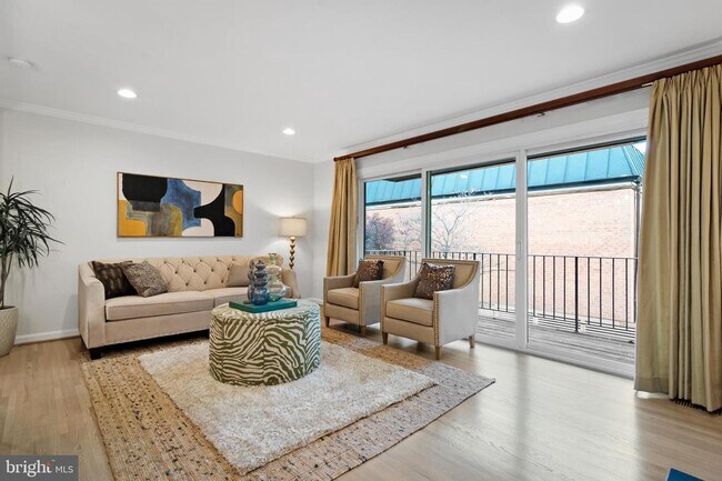 Foto del edificio - 616 4th Pl SW