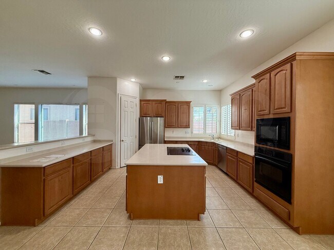 Building Photo - 3630 S Velero St