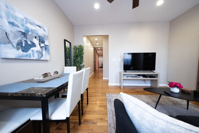 Foto del edificio - 180 Claremont Ave
