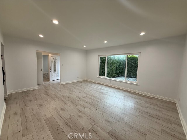 Foto del edificio - 6346 Goodland Pl