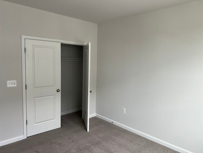 Building Photo - 9279 Magellan Pkwy