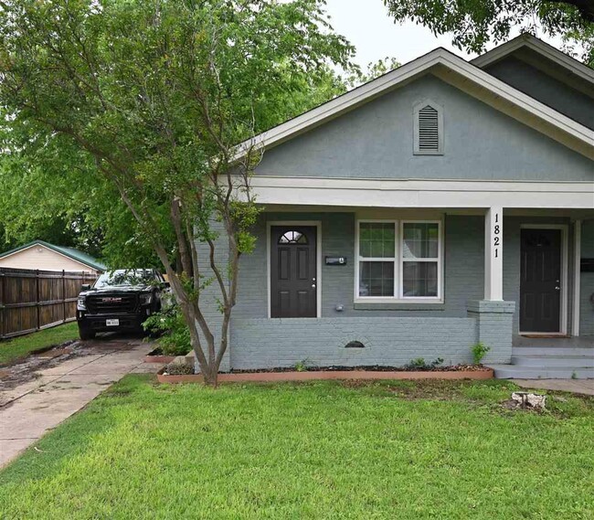 Building Photo - 1821 McGregor Ave