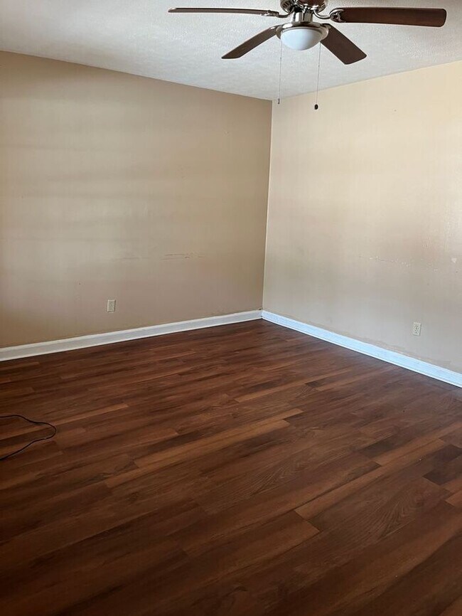 Foto del edificio - Duplex on a Great Street