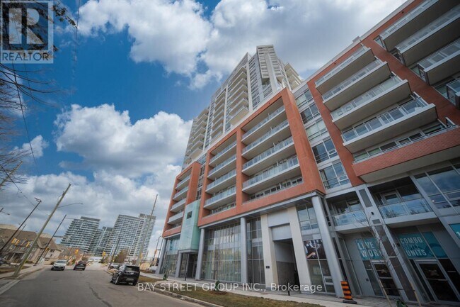 Photo du bâtiment - 8888 Yonge St