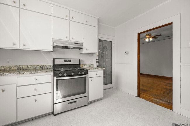 Photo - 4080 Convention St House