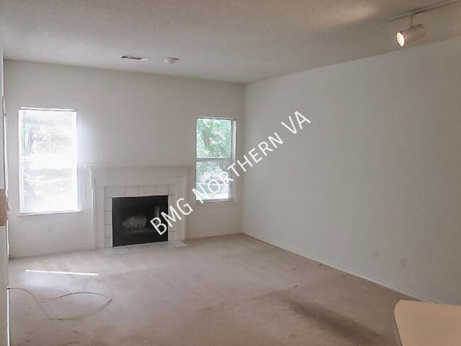 Photo - 4413 FAIR STONE DRIVE-203 House