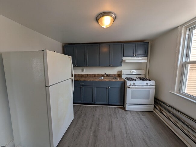 Building Photo - 203 N South Carolina Ave