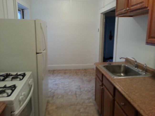 Building Photo - 1615 Commonwealth Ave