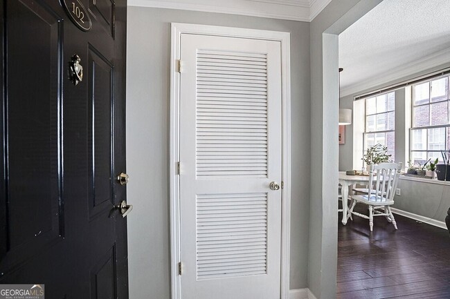 Photo - 800 Peachtree St NE Apartment