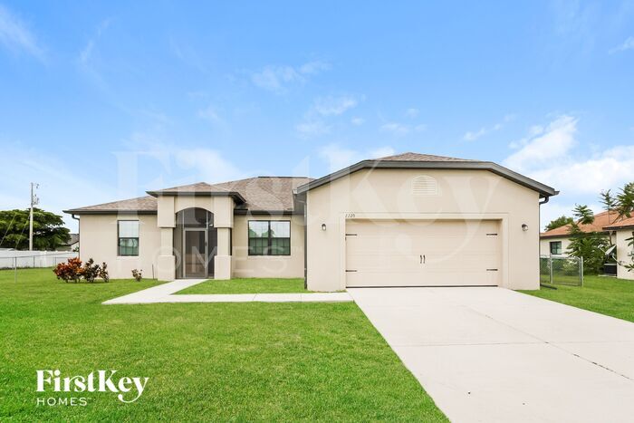 Foto principal - 2220 SW 3rd Ave