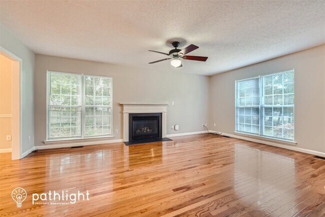 Building Photo - 3101 Beech Court