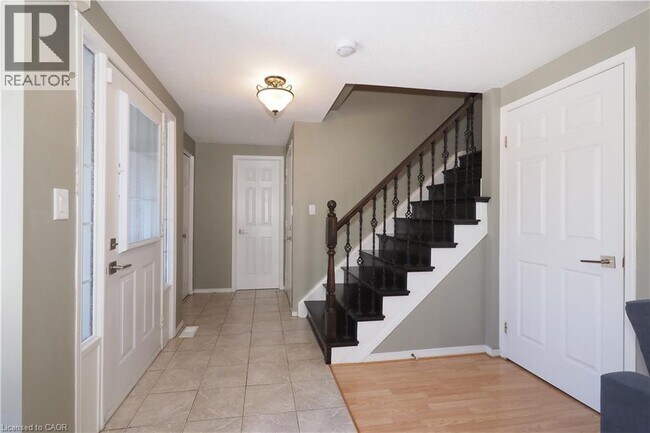 Building Photo - 75 Donnenwerth Dr