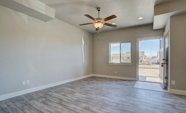 Building Photo - Modern 2 bed, 2.5 bath Townhome in Wellington, CO- Available July 10th!