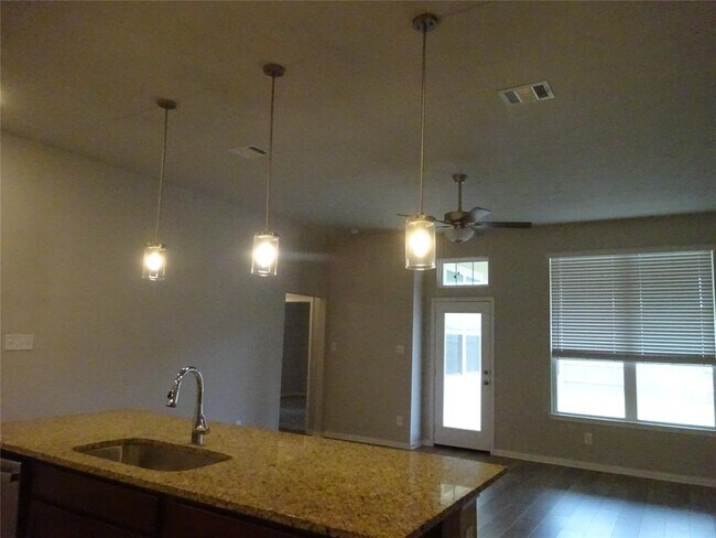 Building Photo - 3430 Redbridge court