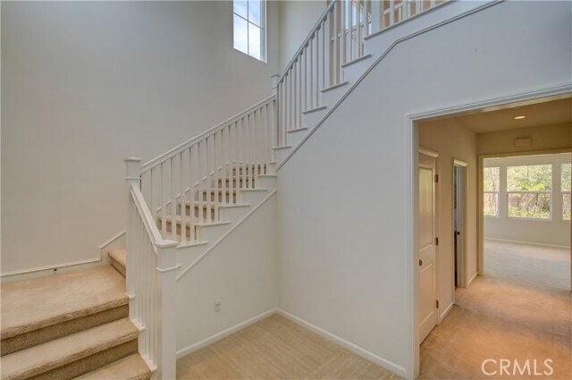 Building Photo - 261 Rodeo