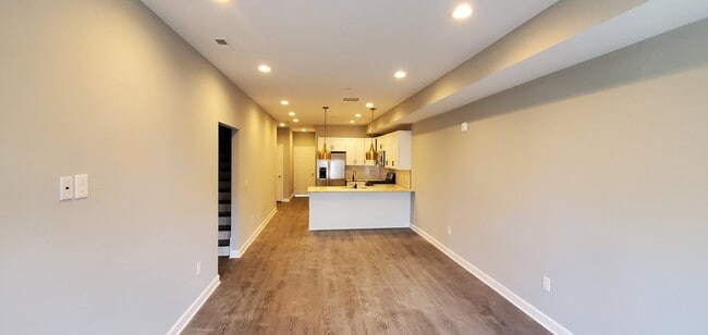 Building Photo - 2025 E Street Northeast, Unit 3