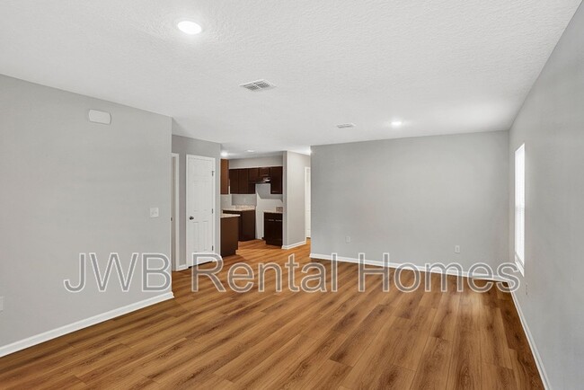 Foto del edificio - 2335 Broadway Ave