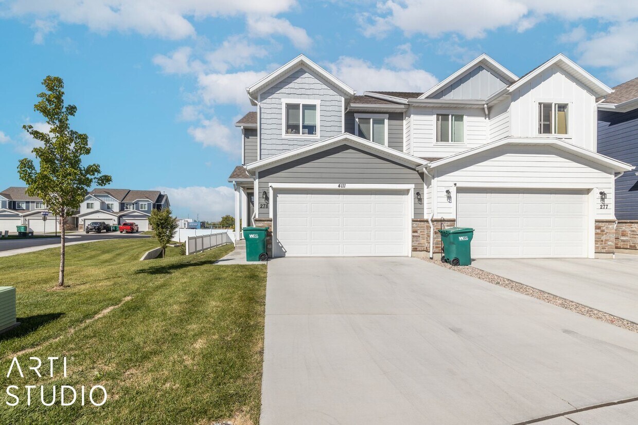 4111 S 2800 W, Roy, UT 84067 Townhome Rentals in Roy UT