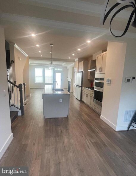 Photo - 2228 S Glebe Rd Townhome