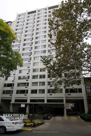 Primary Photo - 1344 N Dearborn St