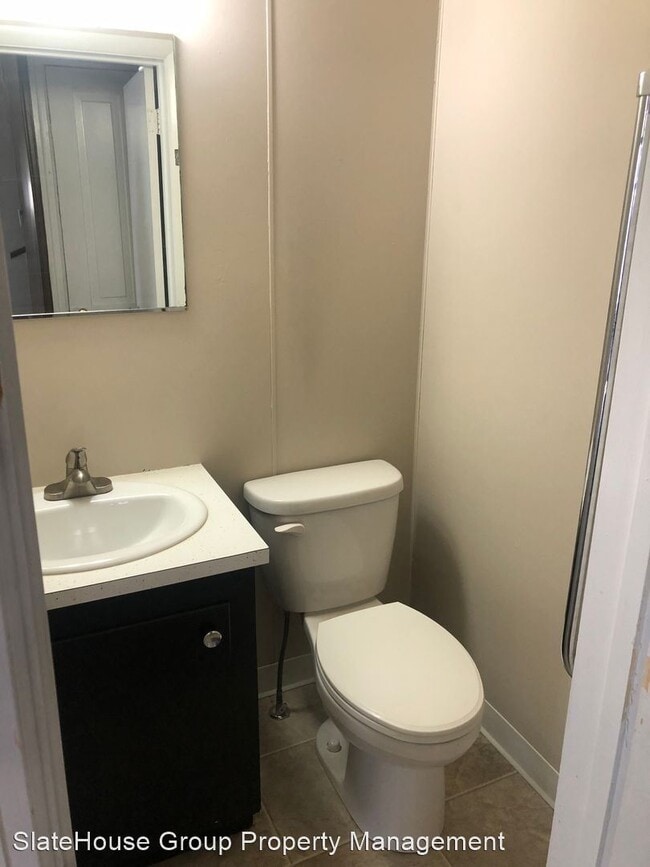 Building Photo - 3 br, 1.5 bath House - 222 S 5th St
