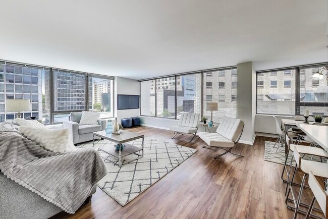 Building Photo - 2800 N Lake Shore Dr