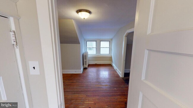 Building Photo - 1512 Arch St
