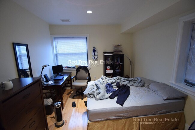 Foto del edificio - 1170 Beacon St