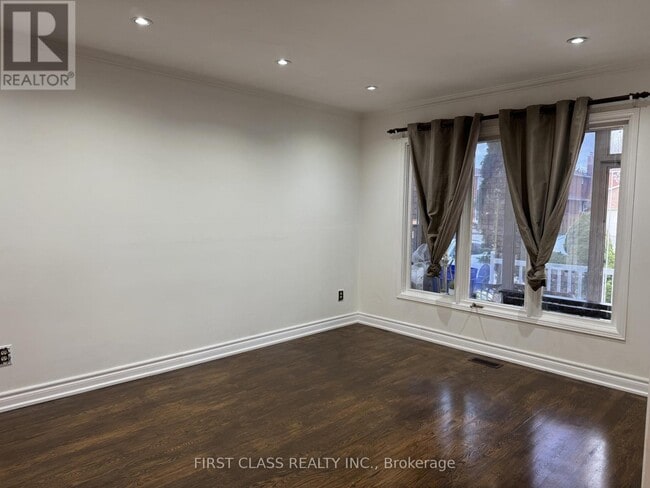 Building Photo - MAIN 11 HAZELMERE DRIVE