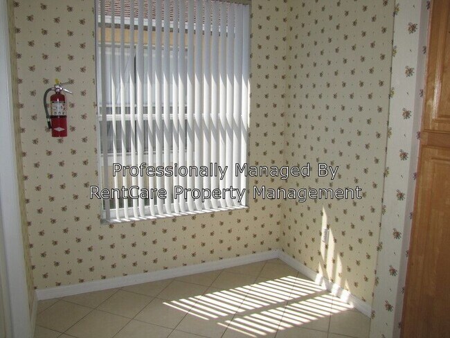 Building Photo - 160 Magic Landings Blvd