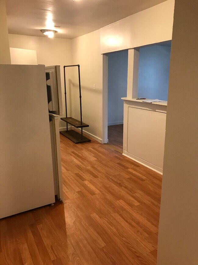 Foto del edificio - 677 46th Ave