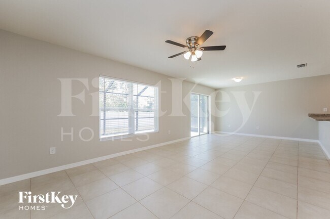Foto del edificio - 1724 NE 34th St