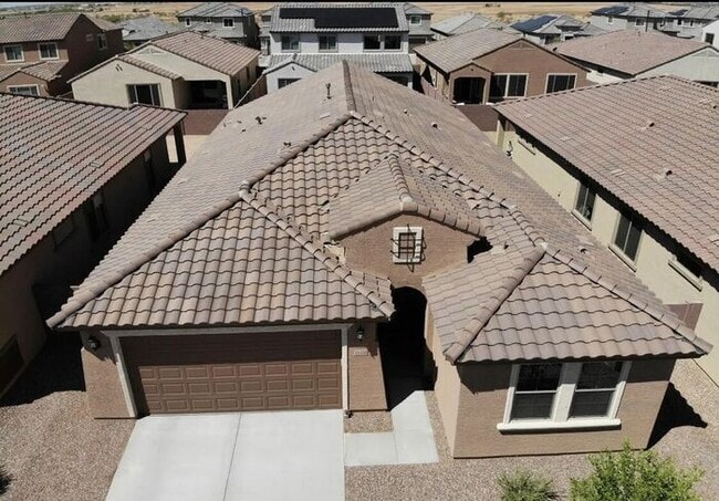 Building Photo - 2022 Built Single-Level 4Bedrooms/3Baths Stunning Home!!