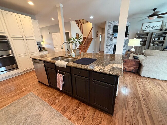 Foto del edificio - High Quality and Impeccable