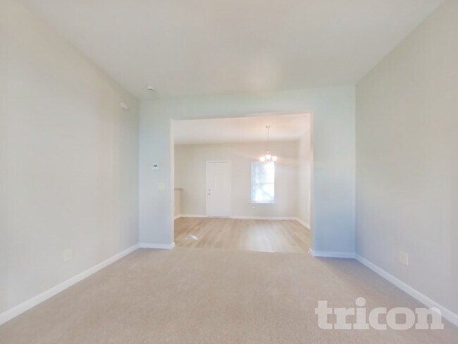 Foto del edificio - 47 Wyndham Ct