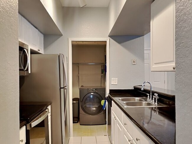 Photo - 2328 Mid Town Terrace Apartment