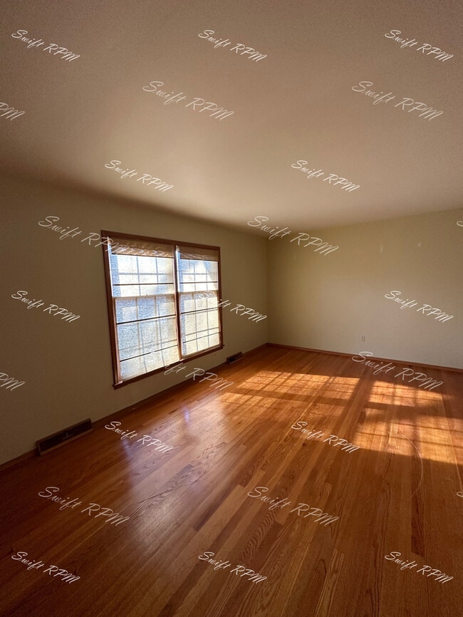 Building Photo - 6318 W 73rd Terrace
